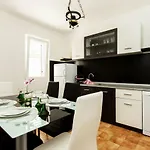 Amica Trogir